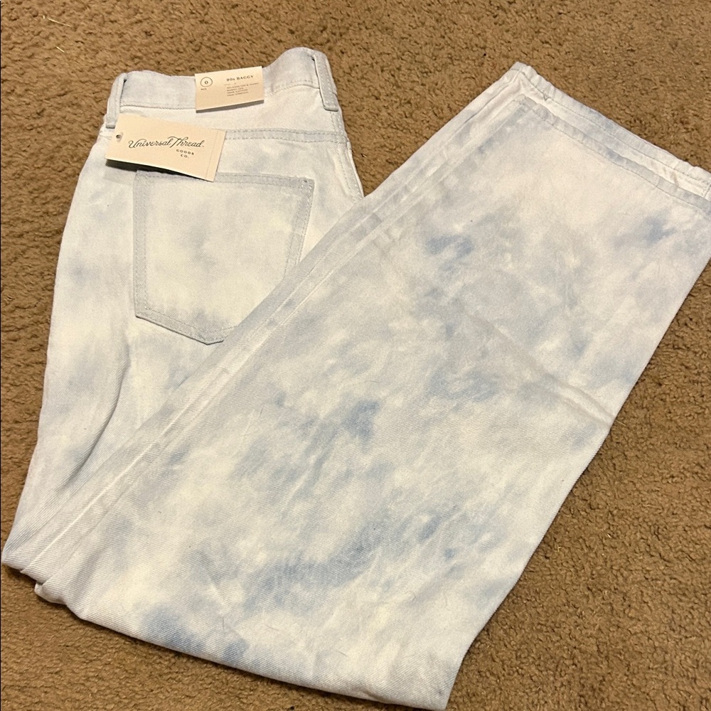 Universal Thread Cloudy Blue Straight Jeans